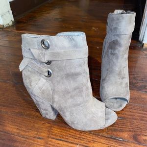 Heeled booties